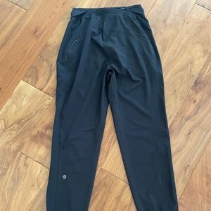 Brand New Lululemon Adapted State High Rise Jogger Airflow in Black 2